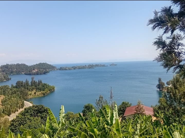 Scenic Lakefront Property in Karongi – Perfect for Resort or Villa
